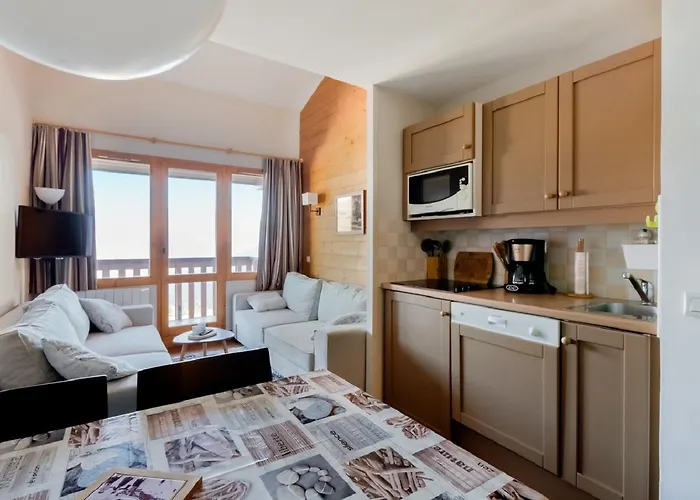 La Marelle Et Le Rami - Maeva لا بلاني