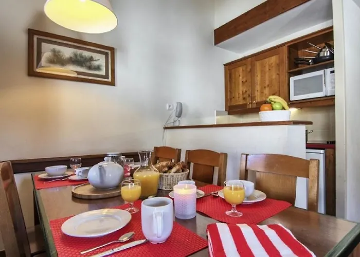 La Marelle Et Le Rami - Maeva *