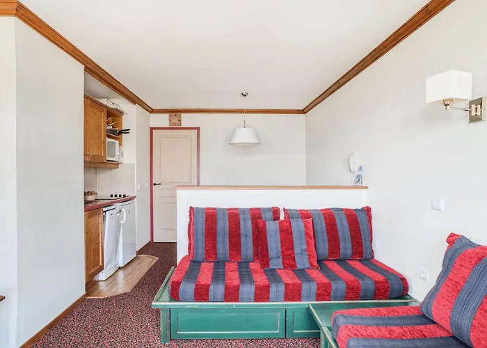 La Marelle Et Le Rami - Maeva